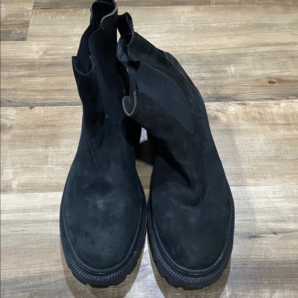 Black Chunky Chelsea Boots - Picture 3 of 8